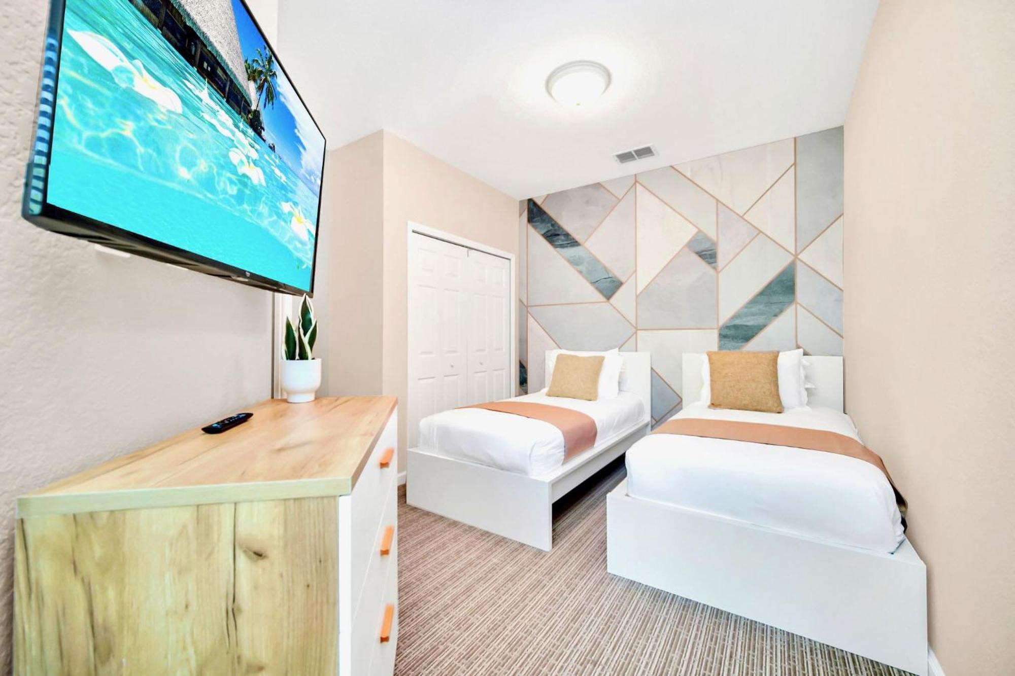 Modern 3Br Condo Near Disney- Pool And Hot Tub Орландо Екстериор снимка